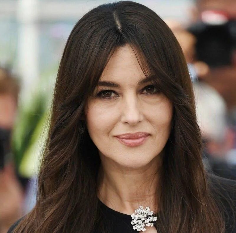 Модная одежда для женщин 50+. Как выглядеть в 53 года. Русские женщины в 53 года. Эдсон брэндон. Моника беллуччи в 35.