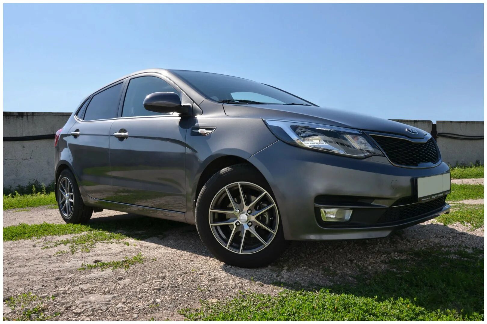 Диски рио 3 r15. Kia rio 3 r16. kia rio 3 r17. кия рио хэтчбек r16. kia rio r16 серая.