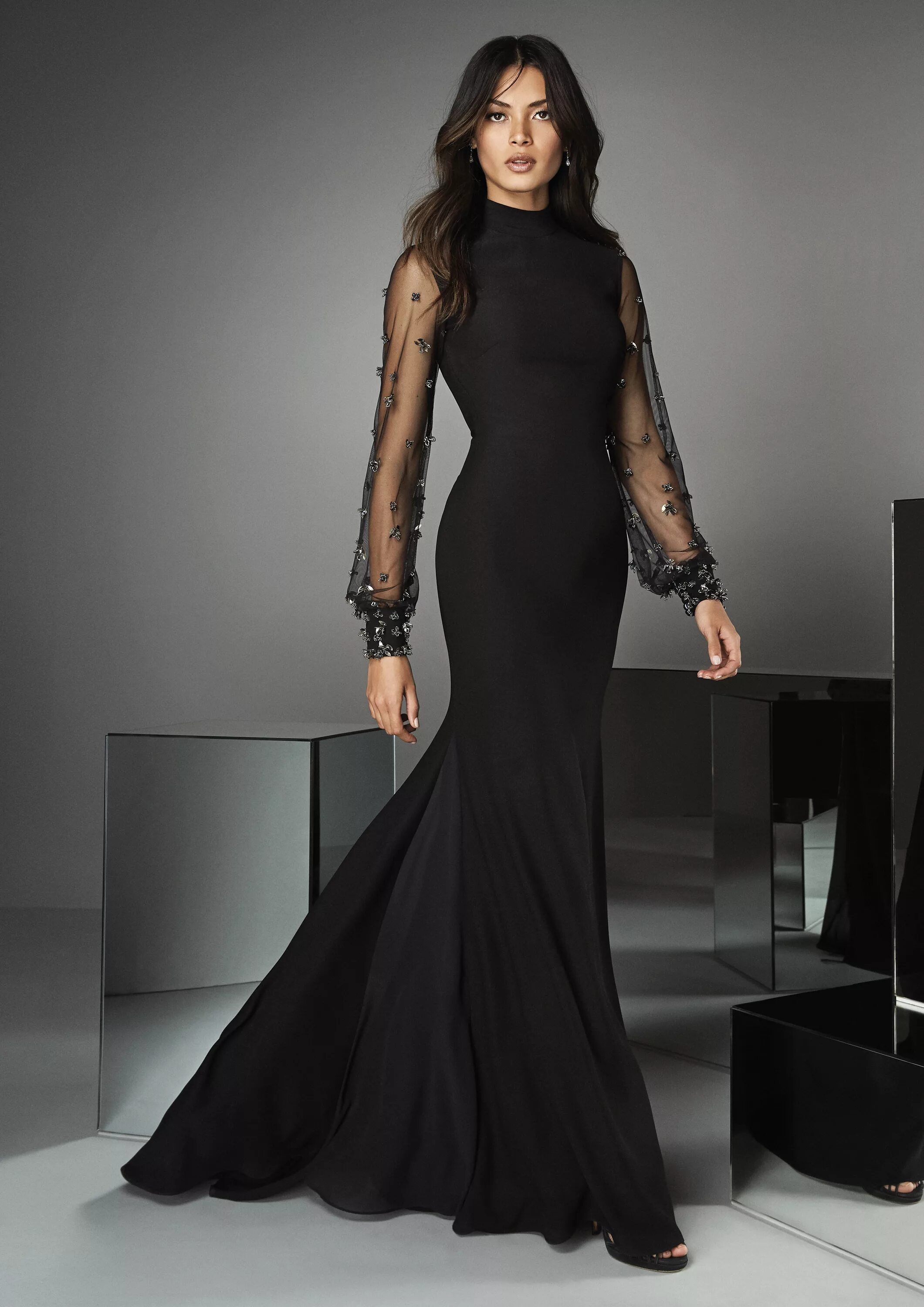 красивое черное вечернее платье. вечернее платье. стильные вечерние платья.