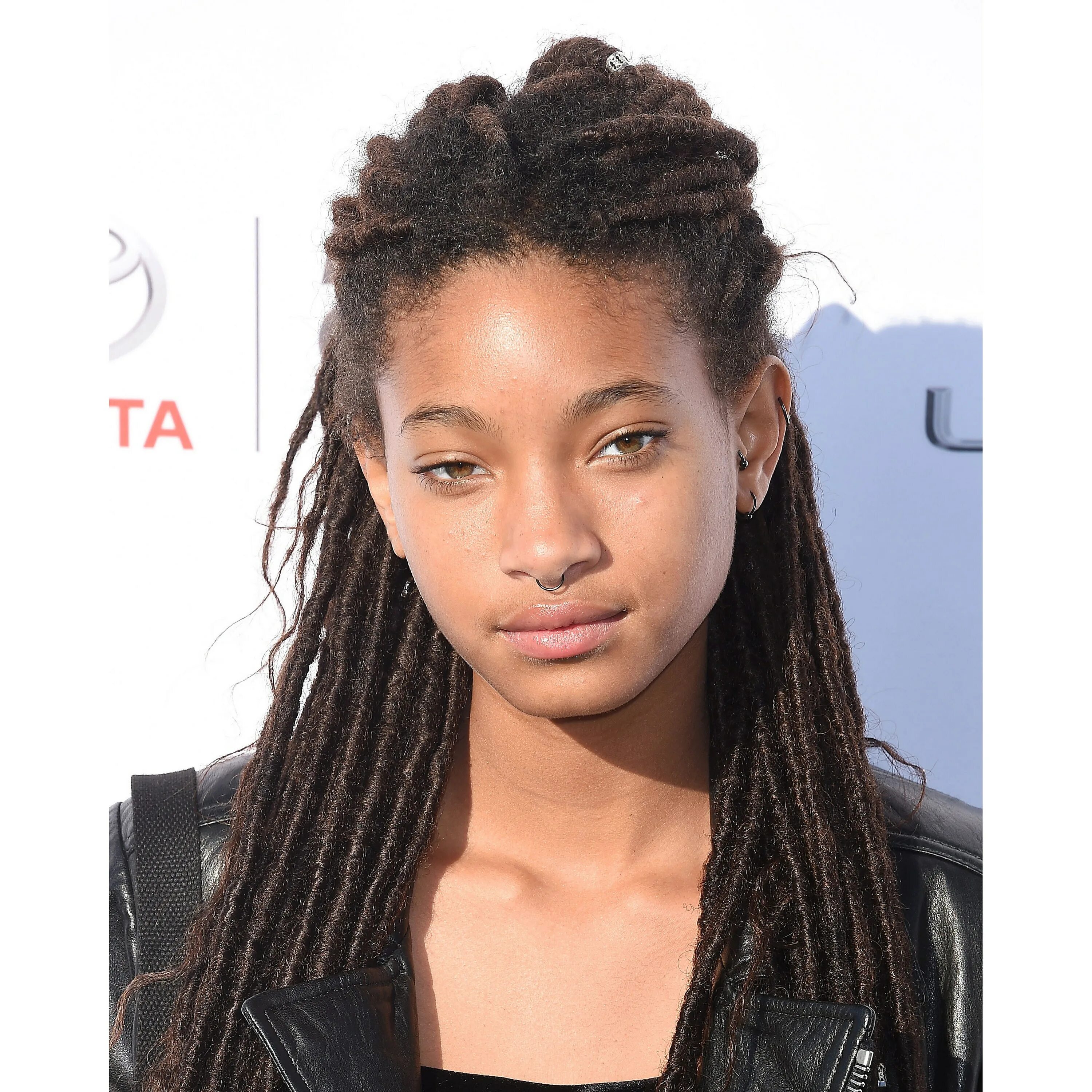 Дочь уилла смита. Певица уиллоу смит. Уиллоу смит. Мерси джини уиллоу. Willow smith 2022.