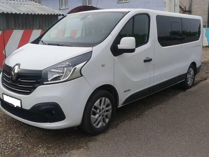 Renault trafic отзывы. Рено трафик 2. Рено трафик. Рено трафик 2018. Рено трафик 2014 года.