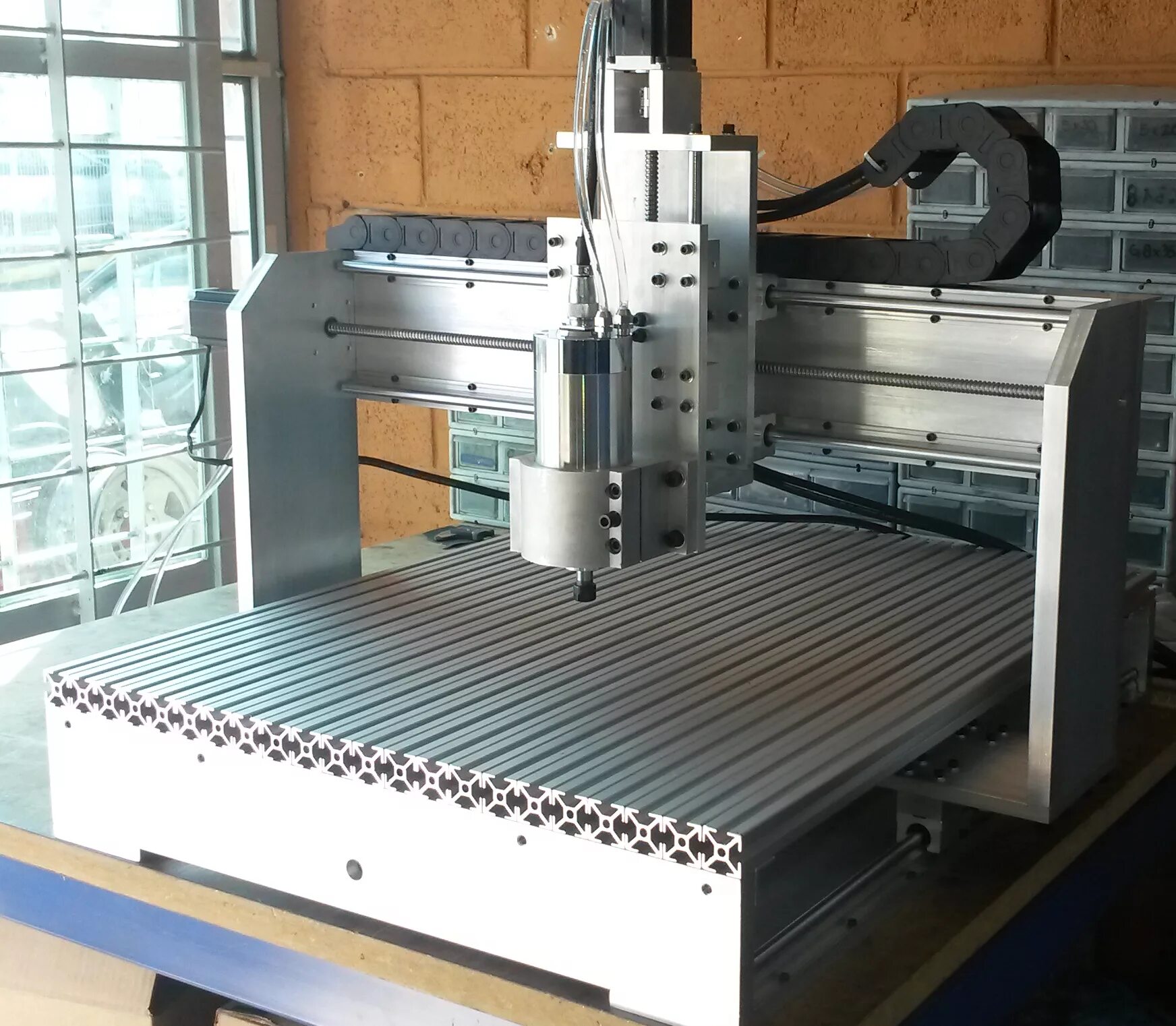 Станки чпу разработка. Фрезерный ЧПУ станок cnc3818. Станки ЧПУ CNC Wood Router токарная ось. Токарно-фрезерный станок ЧПУ по дереву CNC Lathe Wood. CNC kot Machine фрезерный станок ЧПУ по МДФ.