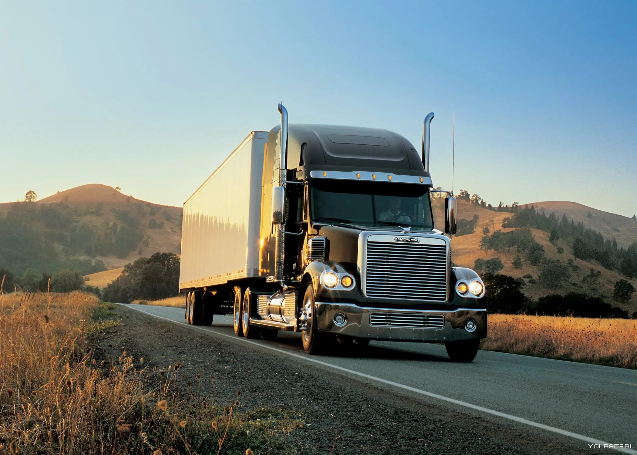 Г грузовик. Трак фредлайнер коронадо. американский грузовик freightliner. американские траки фредлайнер. машина freightliner coronado.