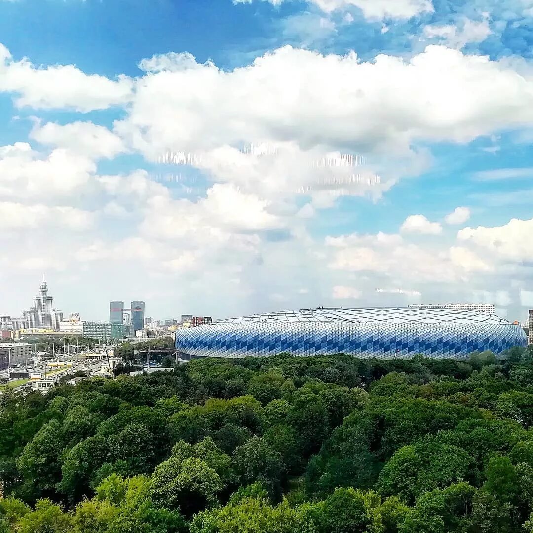 Стадион льва яшина москва. Стадион Динамо. Здание стадиона Динамо городской пруд Екатеринбург фото.