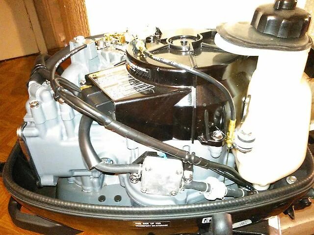 Мотор сузуки 6. Лодочный мотор Suzuki DF 6. Лодочный мотор топливного насоса дв6 Suzuki. Walbro LMJ 58 для Сузуки df6. Прокладка головки на Лодочный мотор Сузуки df6.