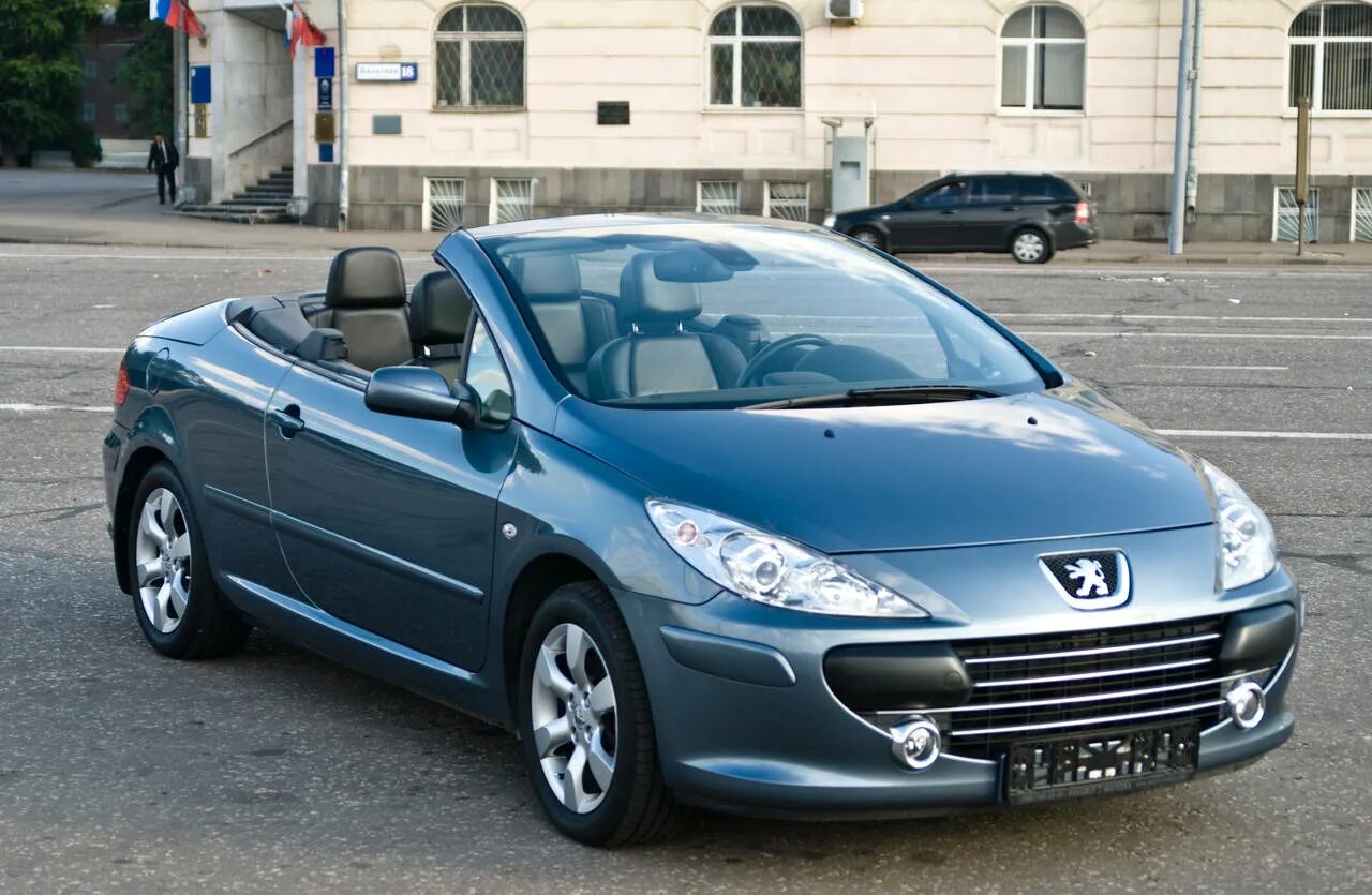 Peugeot 307 кабриолет. Пежо 307 купе кабриолет. пежо 307 кабриолет 2004.