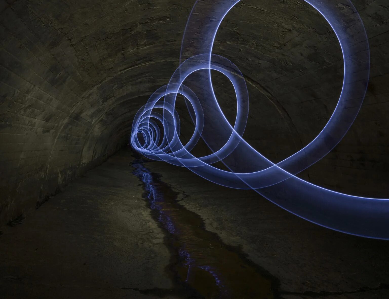 R9 eternity looping