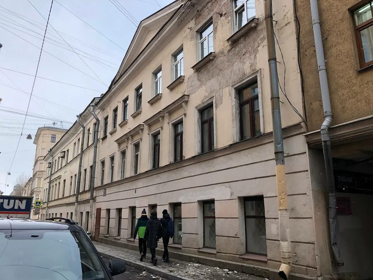 В питере упал дом