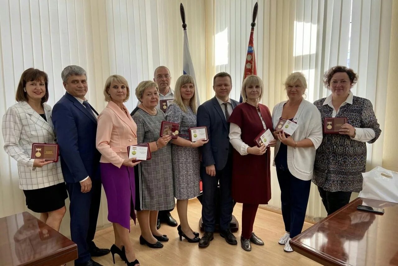 Стрелков вадим николаевич самара. Самара новый глава октябрьского района. Глава промышленного внутригородского района г. Полозов сергей михайлович председатель октябрьского. Самара новый глава октябрьского района.