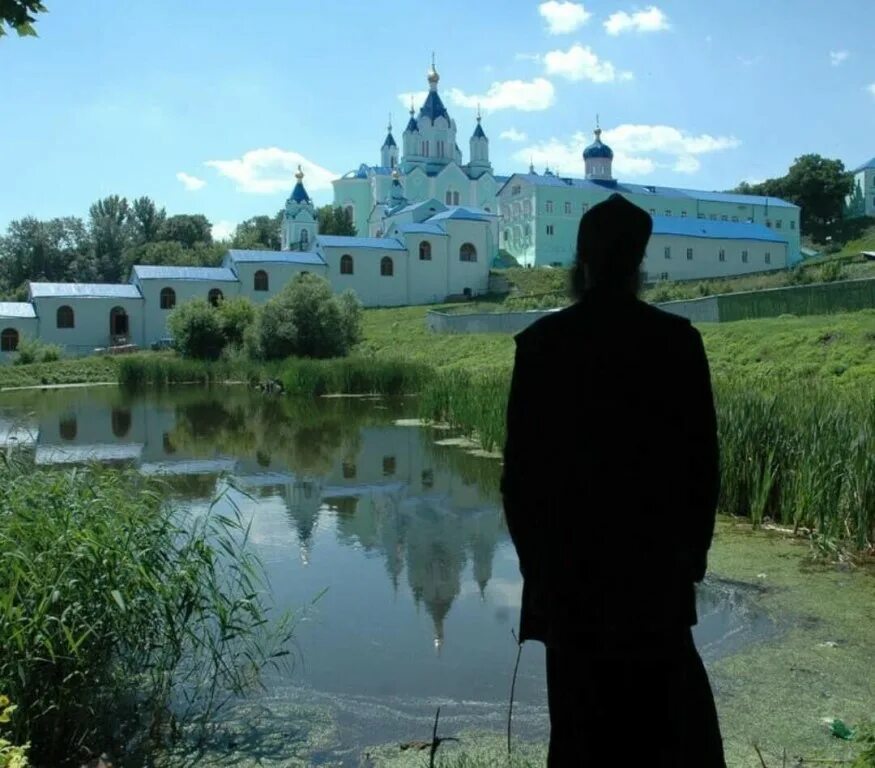 Глухонемой парень в монастыре. Коренная пустынь Курск. Курский мужской монастырь Коренная пустынь. Коренная пустынь монастырь Свобода-. Курская Коренная Рождества Пресвятой Богородицы мужская пустынь.