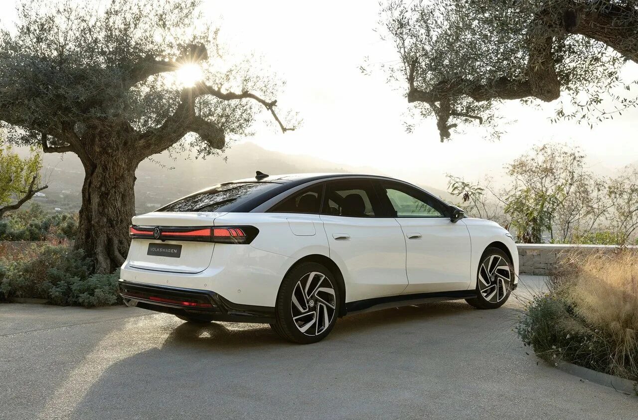 Фольксваген пассат 2024. VW Passat 2024. Новый Пассат 2024. Новый Фольксваген Пассат 2024. Фольксваген седан 2024.