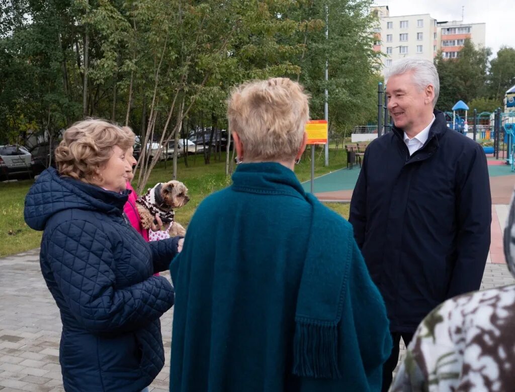 Москва ясенево сегодня. Собянин Ясенево. Благоустройство района Ясенево. Известные люди Ясенево. Собянин район Северный.