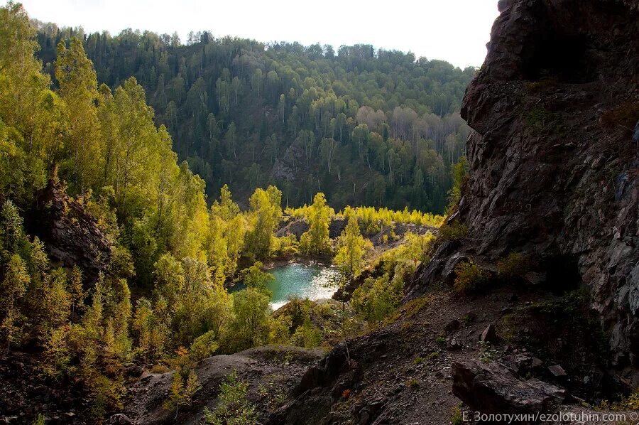 Левиха медный рудник. Левихинский медный рудник. Поселок левиха кислотные реки. Поселок левиха кислотные реки. Река рудник.