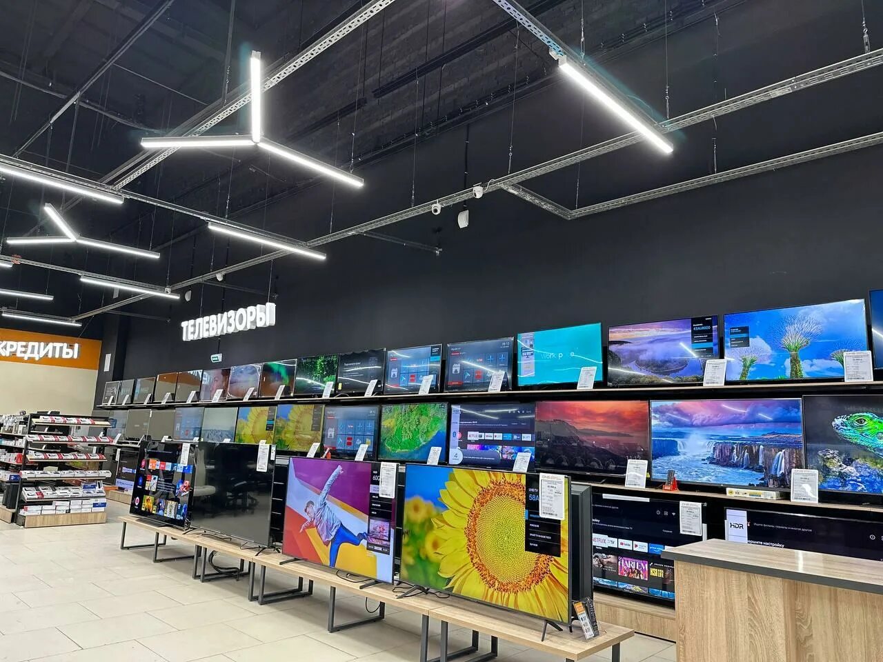 днс космический проспект. днс мега омск. магазин электроники омск. днс космос ярославль. днс космический проспект.