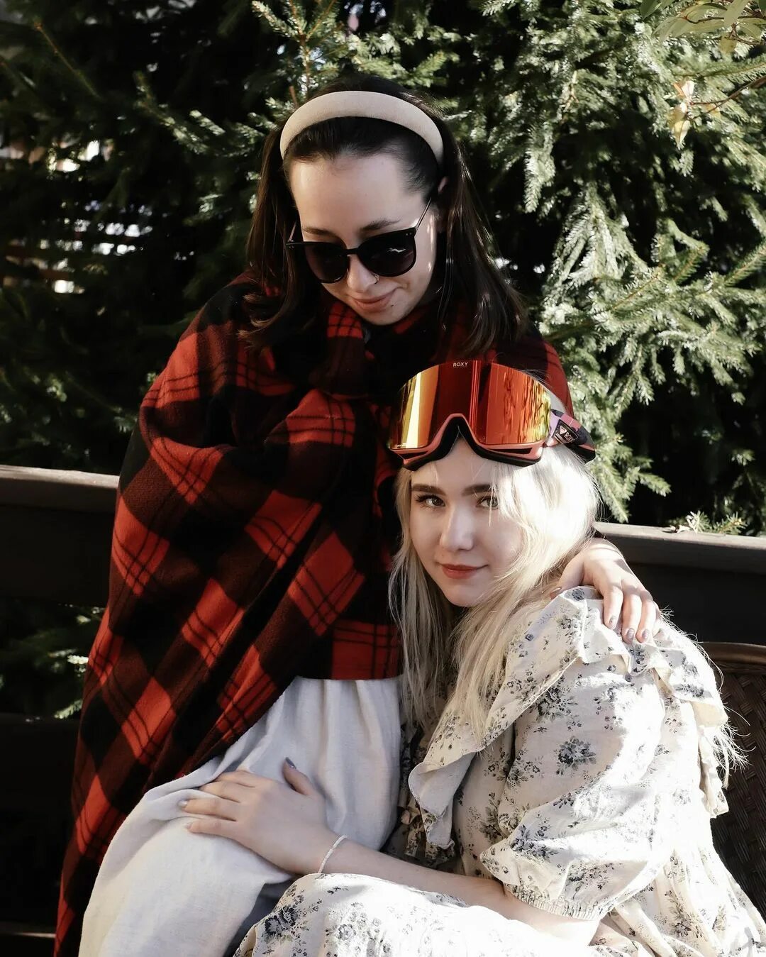 манга три сестры. сестра черта. сестра черта. сестра черта. ангел и демон мультяшные.