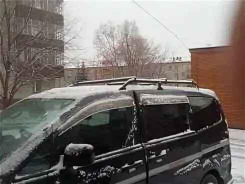Nissan serena c24 багажник на крышу. Автобокс ниссан серена с24. Ниссан серена tnc24. Багажник на крышу serena 23. Багажник на крышу ниссан серена.
