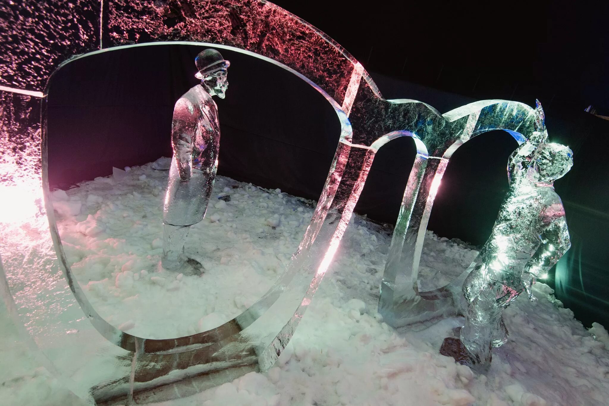ледяные городки в уфе. ледовый лампы уфа.