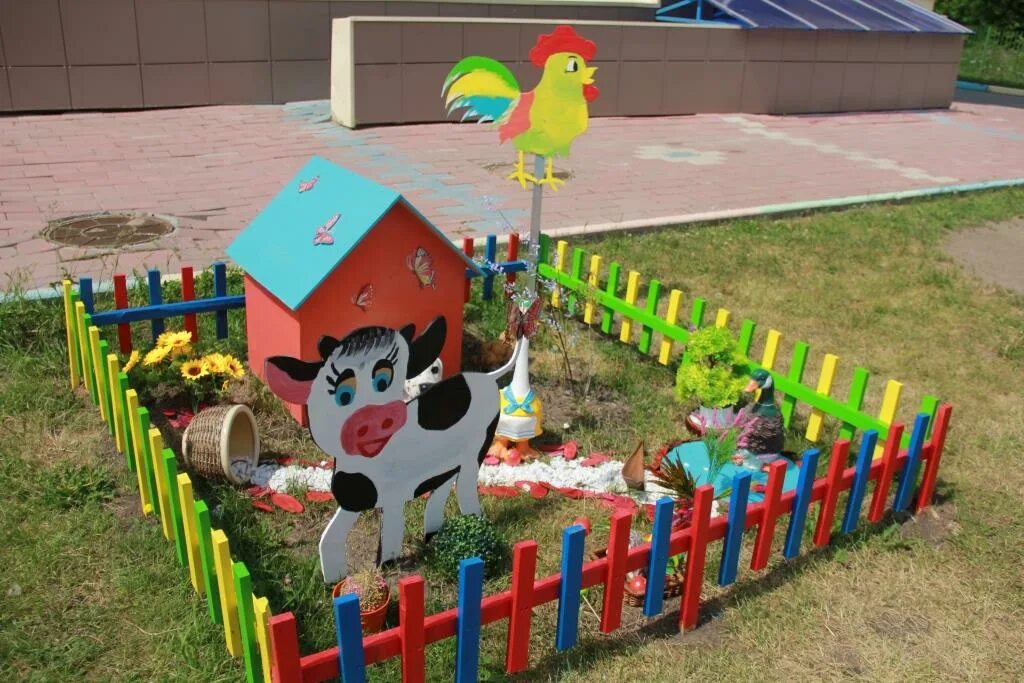 постройки на детской площадке. украсить участок в детском саду летом просто и красиво. украсить участок в детском саду. 46 участок детская. детские площадки в детском саду.