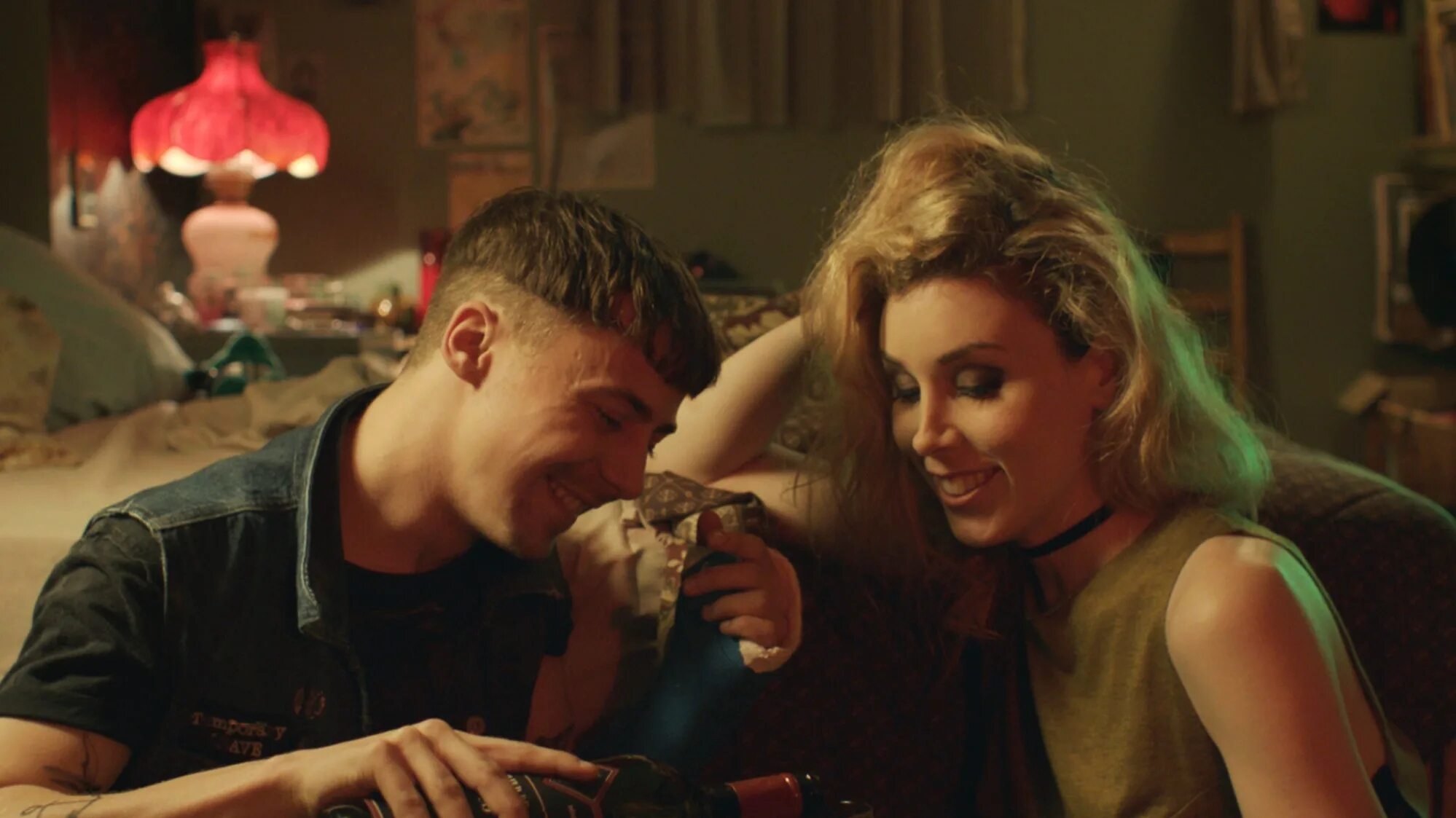 Кадры из фильма последний звонок. Турецкий фильм 2 шанс. Drinking buddies фильм. Последний звонок фильм 2007. Drunk film 2020.