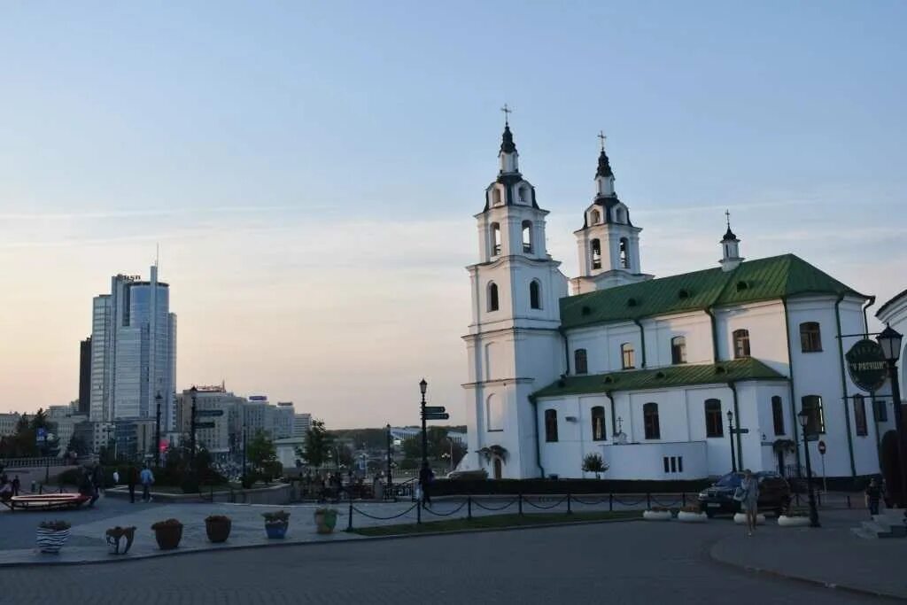 Достопримечательности минска и окрестностей. Замковая церковь (минск). минск (город) достопримечательности. минск достопримечательности фото. минск достопримечательности города и окрестностей.
