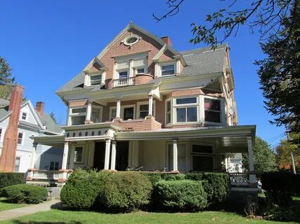 Tom's house