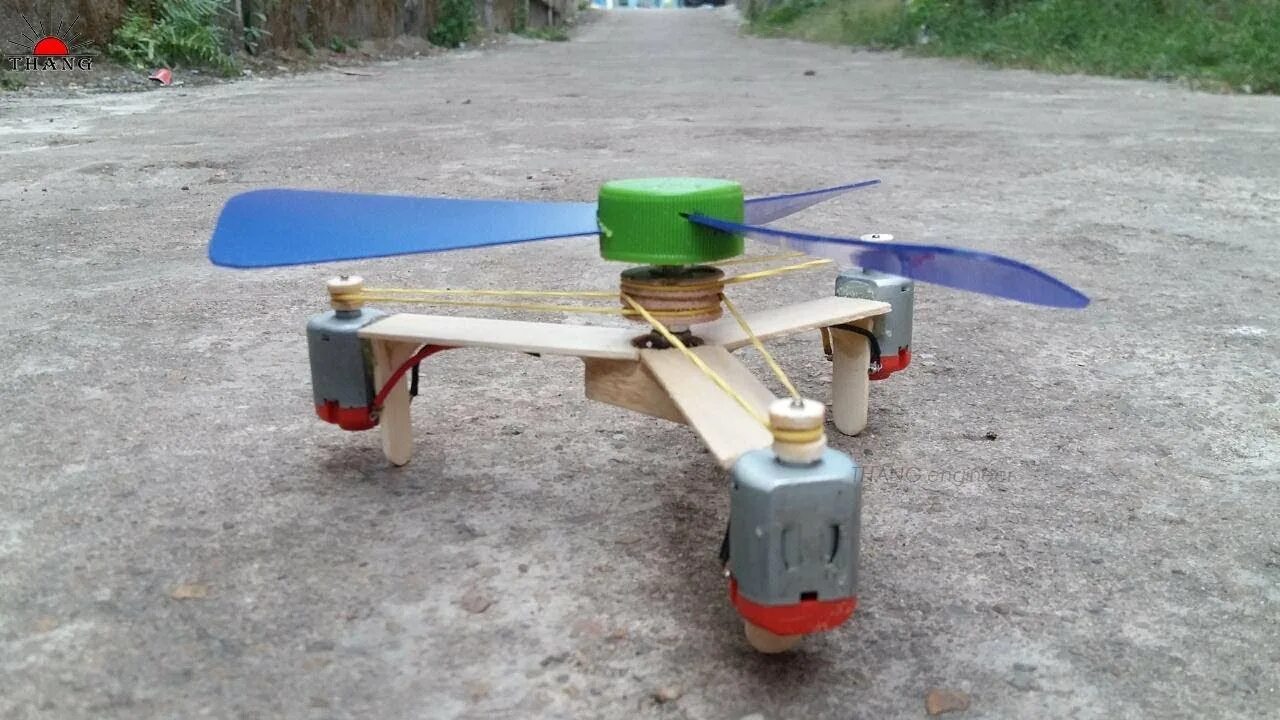 Diy вертолет. How to make one motor plane toys diy fllght. Fly a helicopter. Детский вертолет с резинкой. Вертолет матчбокс.