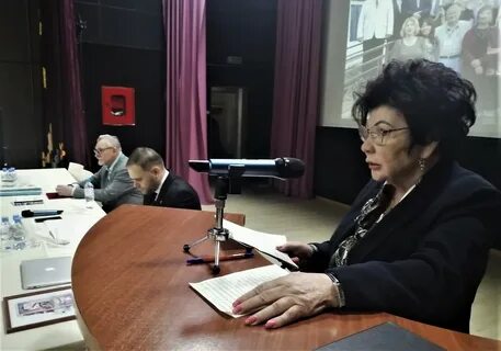 Директор центра культуры