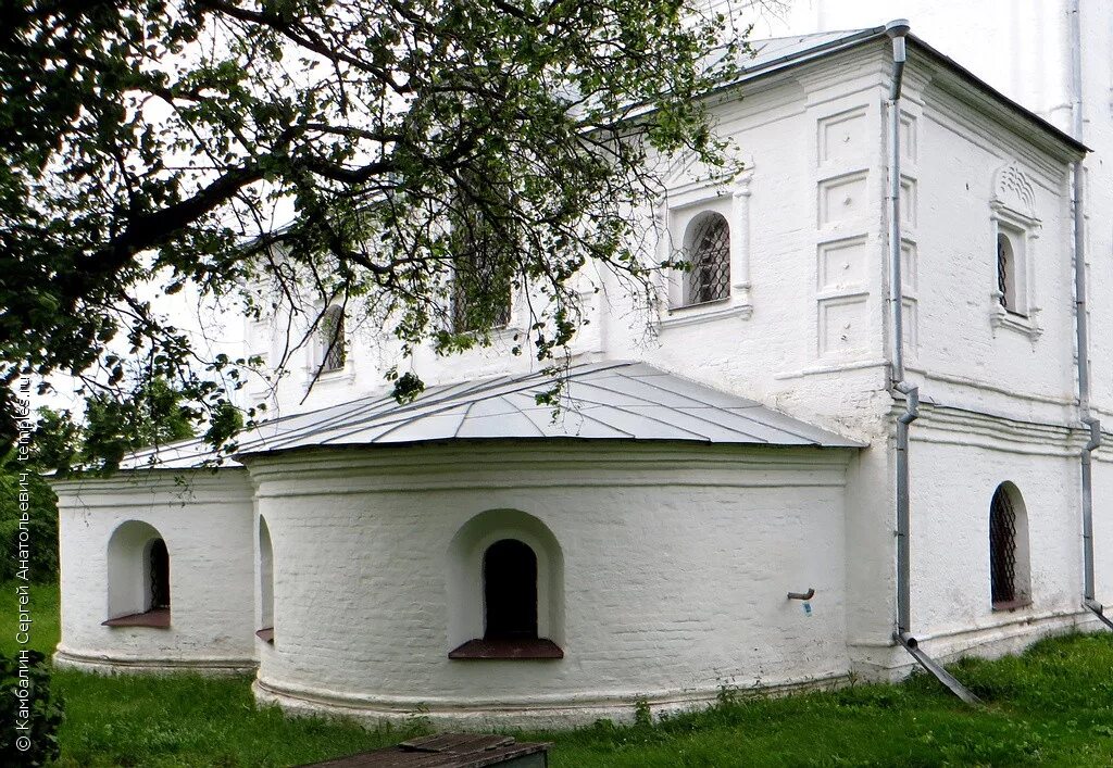 вологда. 11. церковь святого николая чудотворца во владычной слободе в г. храм святителя николая во владычной слободе вологда. крыльцо церкви николая во владычной слободе вологда.