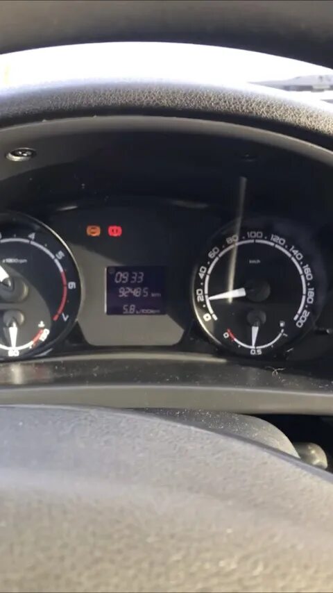 Почему горит абс на приоре. Абс приора 2. приора 2 без абс. приора загорелся абс.