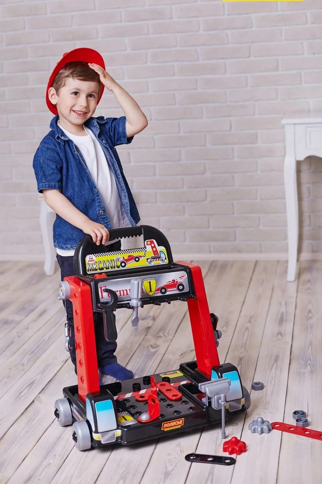 Подарок мальчику 4 х лет. Парковка molto 13426. Подарок мальчику 4 х лет. Бип бип парковочная башня. Игрушки для мальчиков 6 лет.