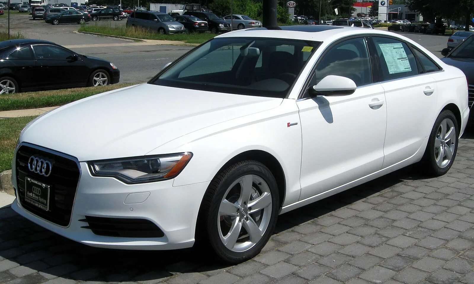 8 quattro. 8 quattro. 8 quattro. Audi a6 sedan. Ауди а6 салон механика.