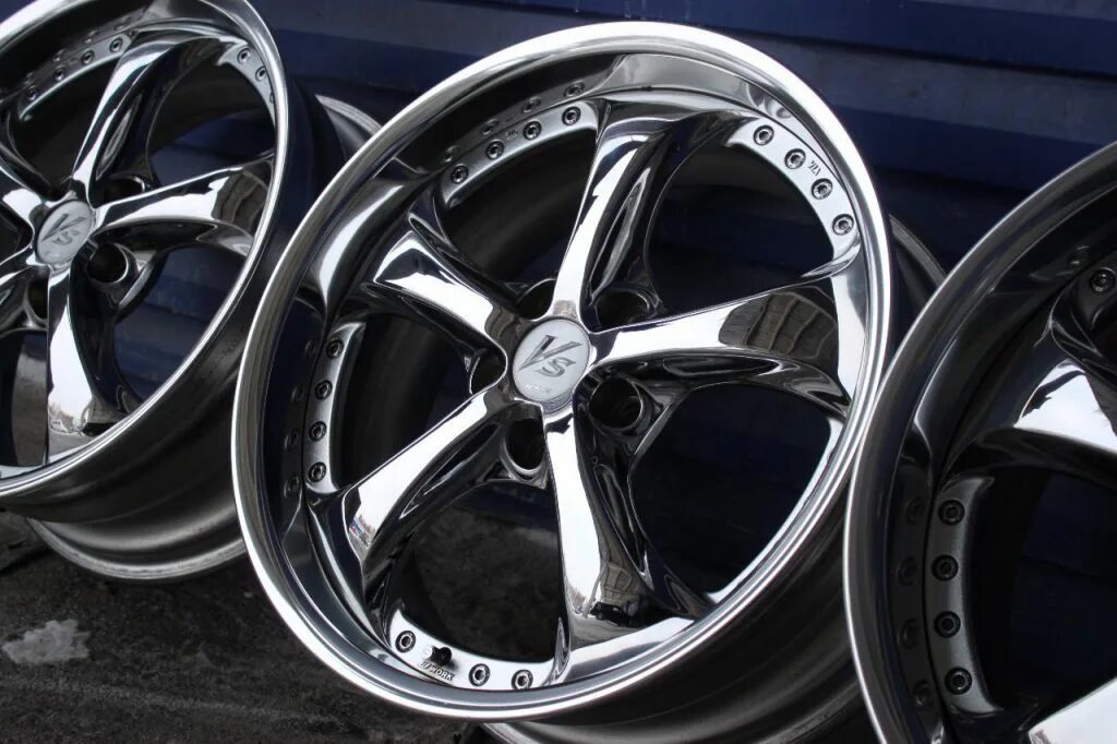 какие фирмы дисков лучше. ворки диски. виды дисков для авто. Hre carbon wheels. кованые автомобильные диски.