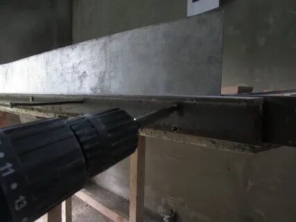 Изготовление уголка