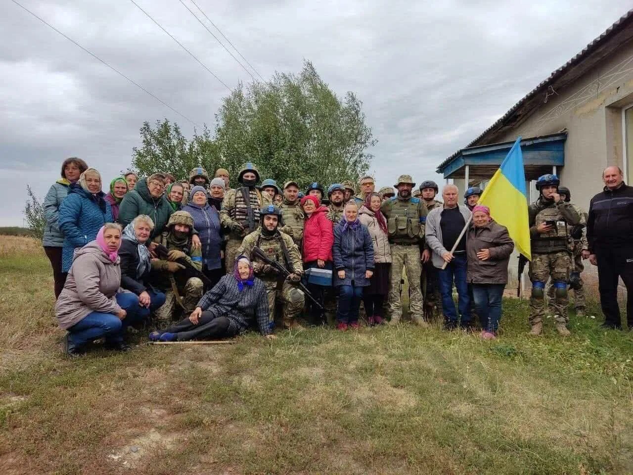 Последние новости харьковской обл. Последние новости харьковской обл. Раздают гуманитарную помощь. Ганчев харьковская область. Последние новости харьковской обл.
