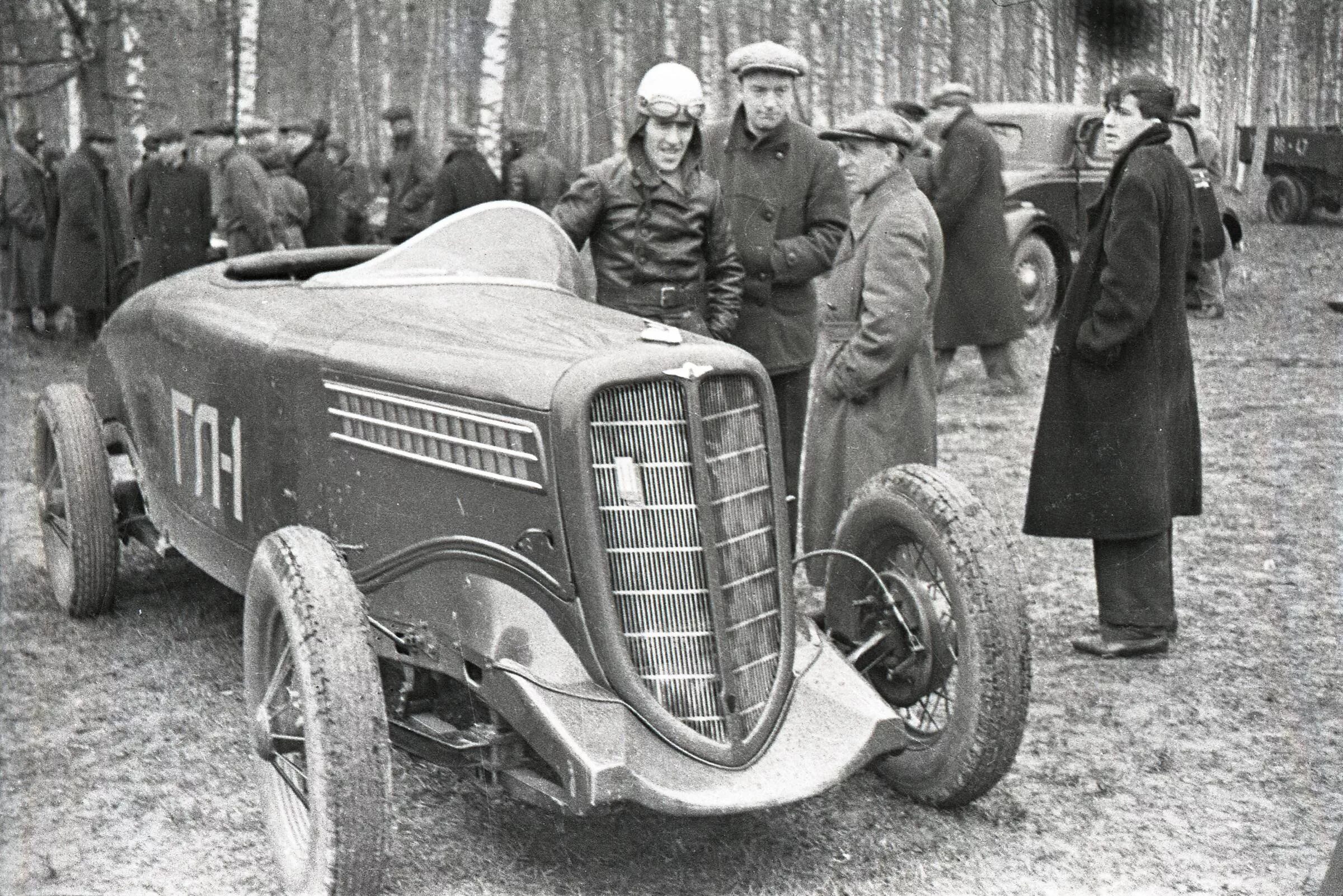 Первые машины газ. ГАЗ гл-1 (1938 / 1940). ГАЗ гл 1 1938г. ГАЗ-гл-1 гоночный автомобиль. ГАЗ м1 шасси.