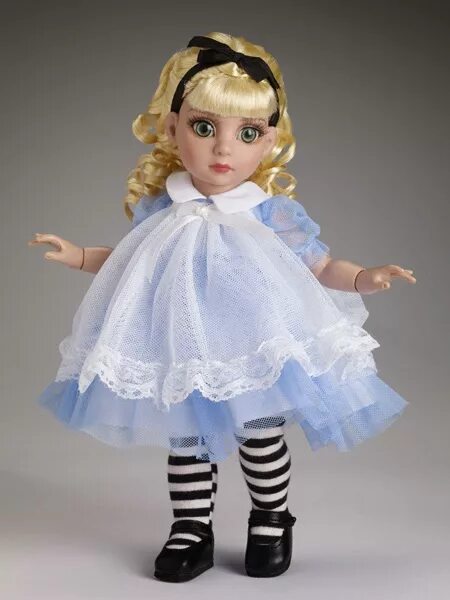 Куплю куклу шопик. Кукла Алиса от Robert Tonner. Патси Тоннер кукла.