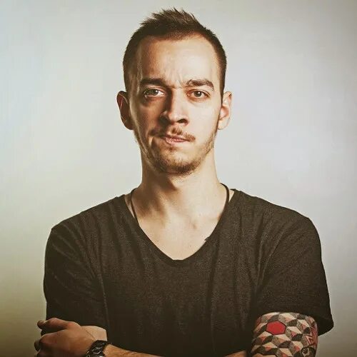 Oleg play. Олег лыскин. Полонский олег владимирович волжский. Олег байков кемерово. Олег надпись.