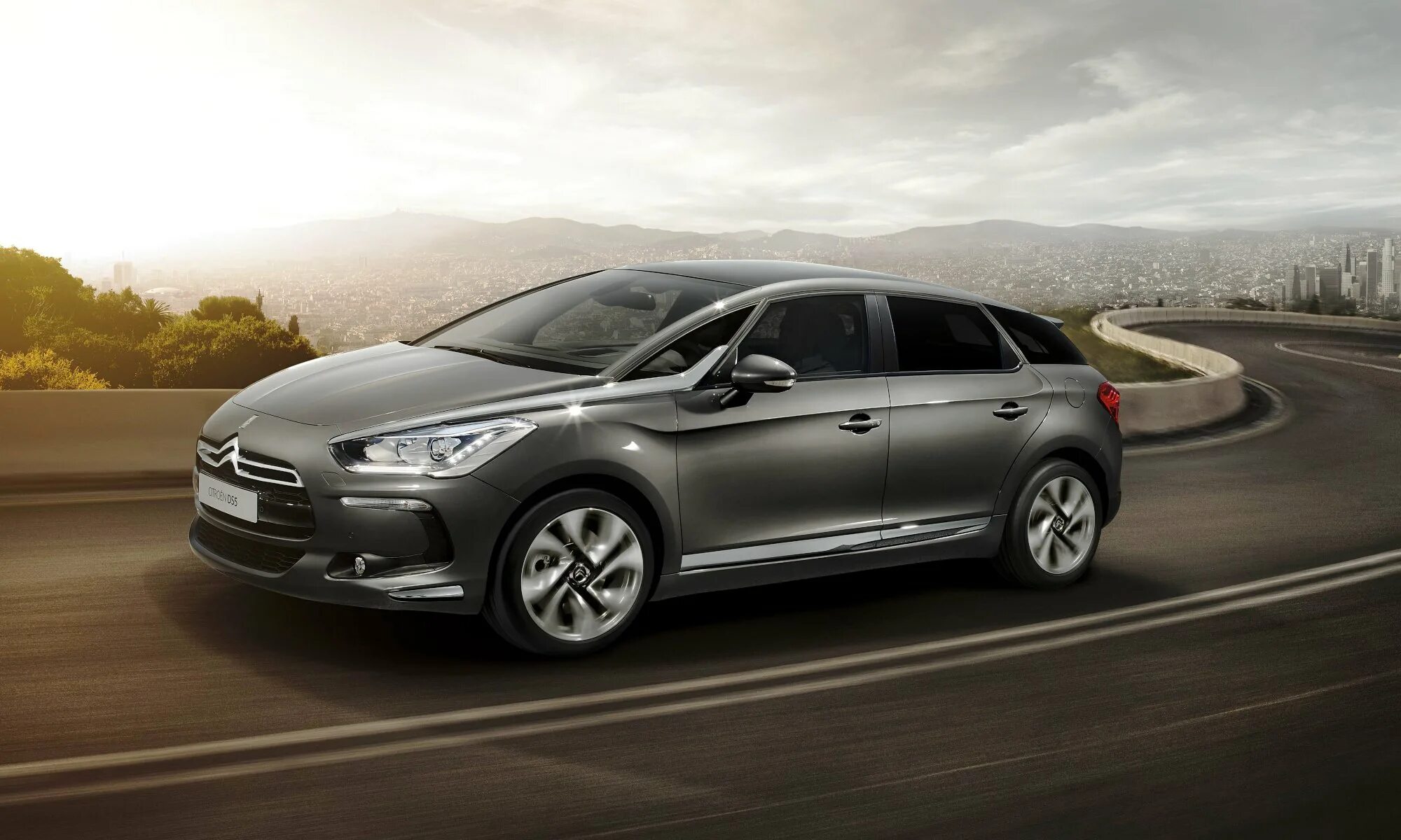 Ситроен на гидравлике. Ситроен дс 3 2012. Citroen минск. Ситроен 1/18. Ситроен желтый цвет.
