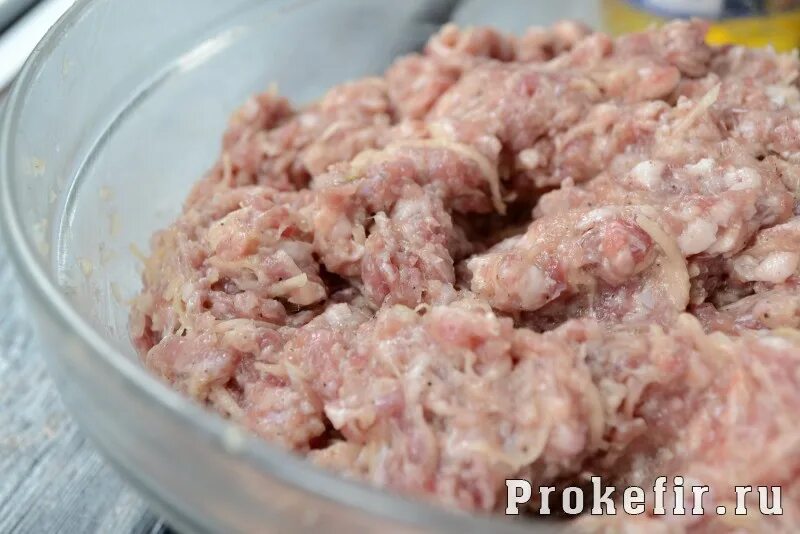 Фарш смешанный. Фарш мясной с луком. Фарш. Фарш из растительного мяса. Самый сочный фарш.