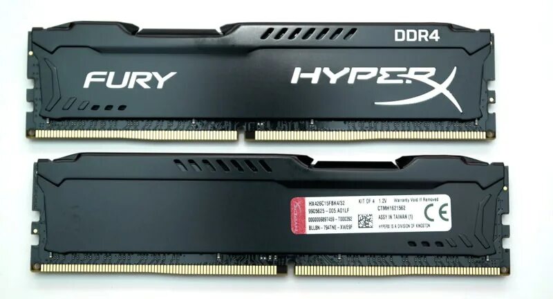 Память ddr4 kingston hyperx. Kingston HYPERX Fury ddr4. Kingston Fury ddr4. Оперативная память ddr4 Kingston HYPERX Fury. Планка ОЗУ ddr4.