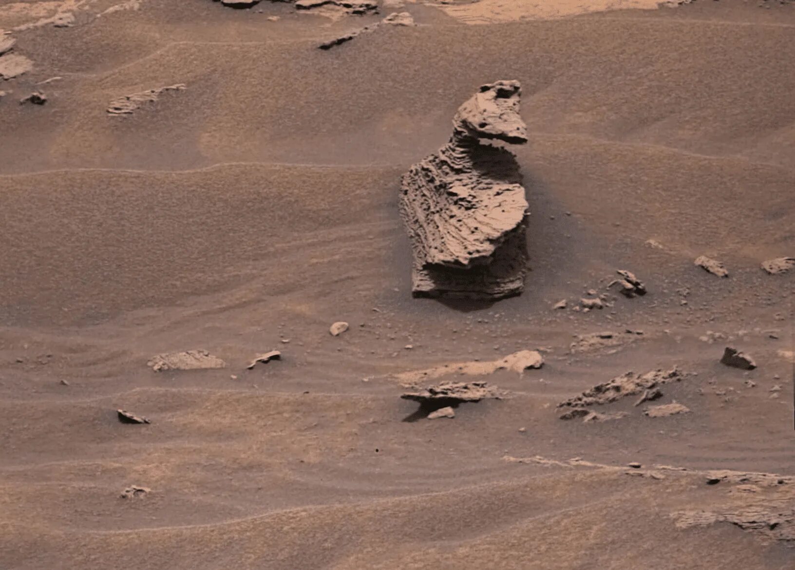 Марсоход NASA Curiosity. Кратер Гейла на Марсе. Марс Кьюриосити. Снимки Марса Кьюриосити. Кто живет на марсе