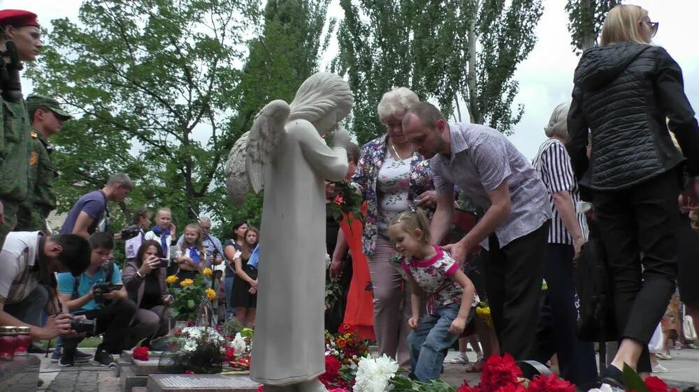 обстрел белгорода реакция властей. белгород жертвы мирного населения. белгород жертвы мирного населения. белгород жертвы мирного населения. взрыв в белгородской области вчера.