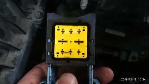 Пежо 308 не заводится