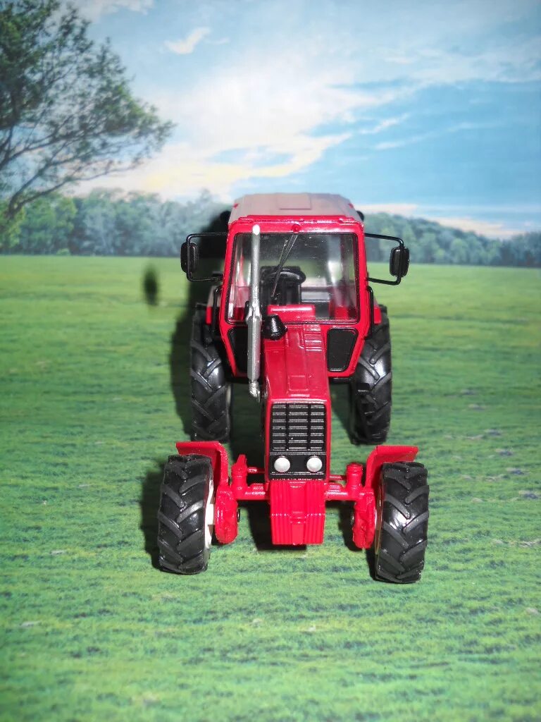 Мтз 142 трактор. Модель трактор мтз 102. Юмз 8240. Юмз 8244. Трактор 102.