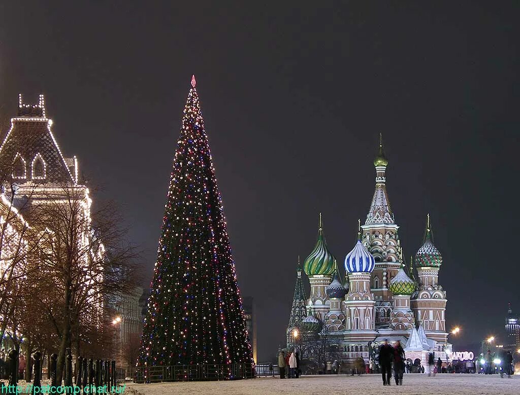 Новогодняя елка площадь. Новогодняя Москва. Елка в Москве. Новый год в России. Новогодняя площадь.