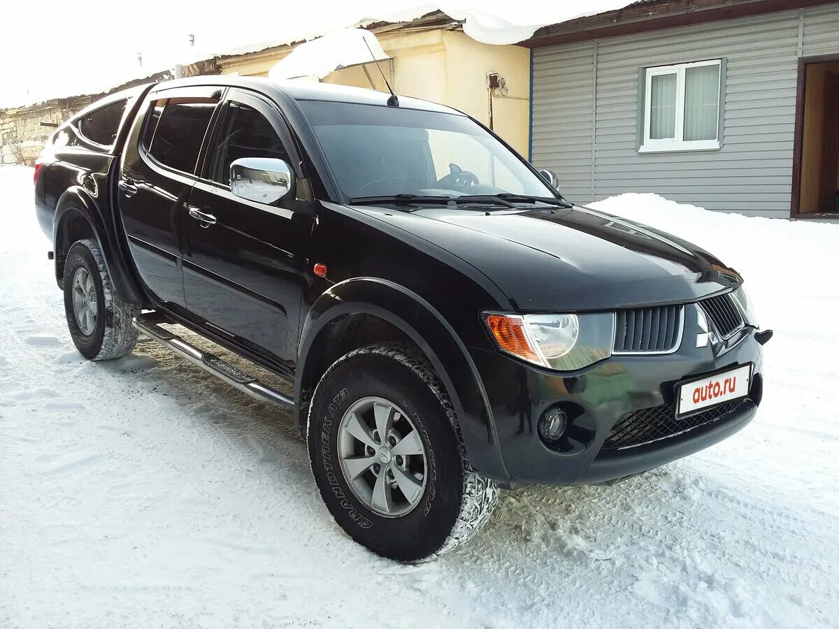 L 200 Мицубиси черный. Mitsubishi l200 тёмно зелёный. Митсубиси л200 черный. Черный Митсубиси л200 2008. Купить л200 с пробегом на авито