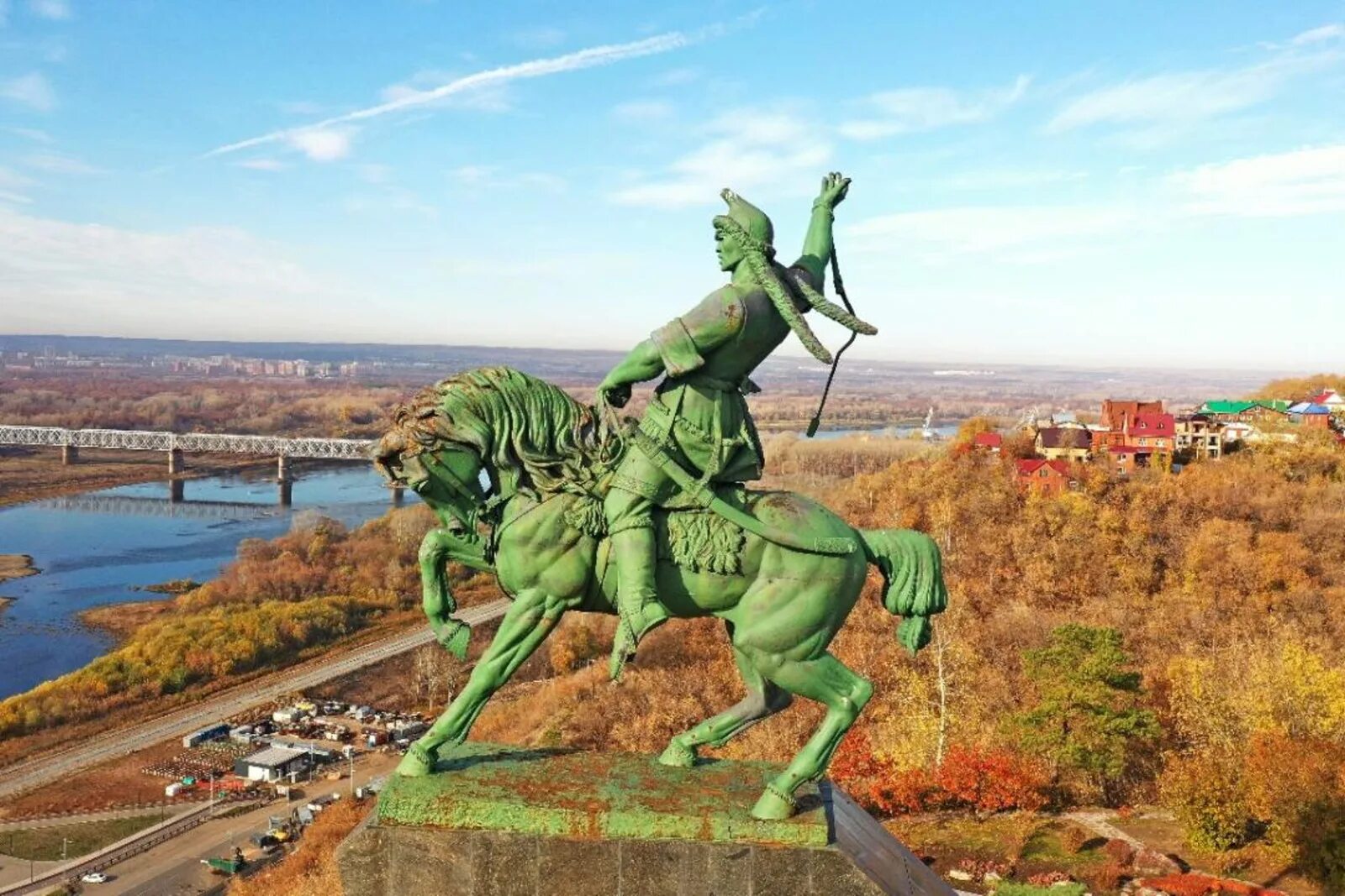 Салават Юлаев памятник в Уфе. Памятник Салавату Юлаеву Башкортостан. Салават Юлаев памятник в Салавате. Салават Юлаев памятник в Стерлитамаке. Салават юлаева отряд