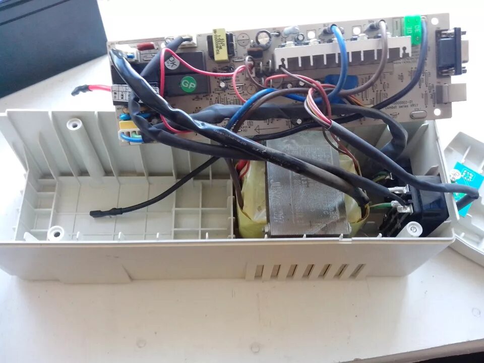 Cs 500 640-0287f-z_rev17. Ибп ippon back basic 1050 euro, 1050вa. Rapan ups 800 аккумулятор. Svc ups-600 uninterruptible power system. Powercom bnt 600 плата.