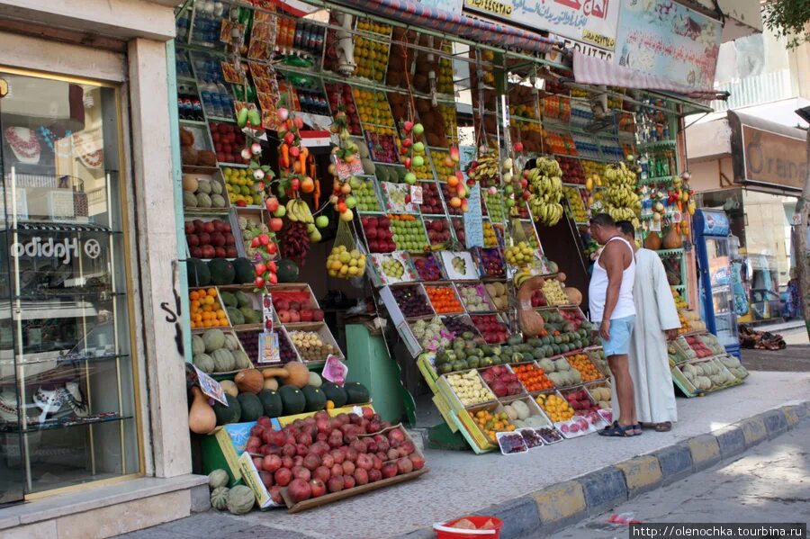 Египет шарм эль шейх фрукты. Фрукты в Шарм Эль Шейхе. Шарм-Эль-Шейх рынок фруктов. Египетские фрукты. Египет рынок.