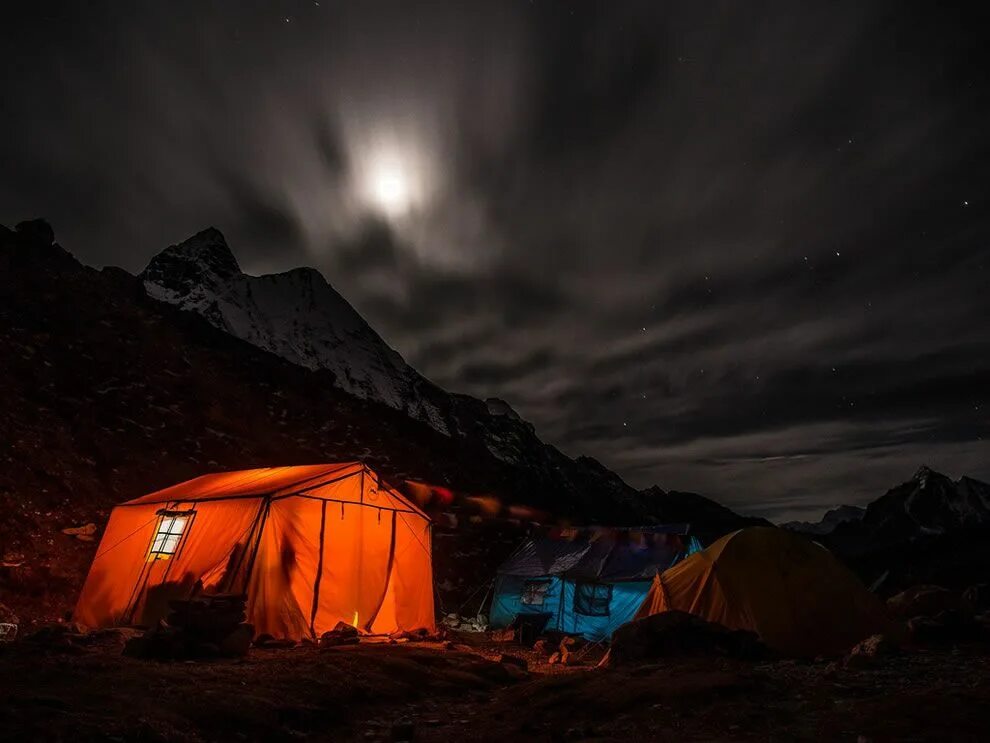 Night camp. Палатка Moon Camp. Шатёр Moon Camp Namib. Палатка на природе. Поход с палатками.